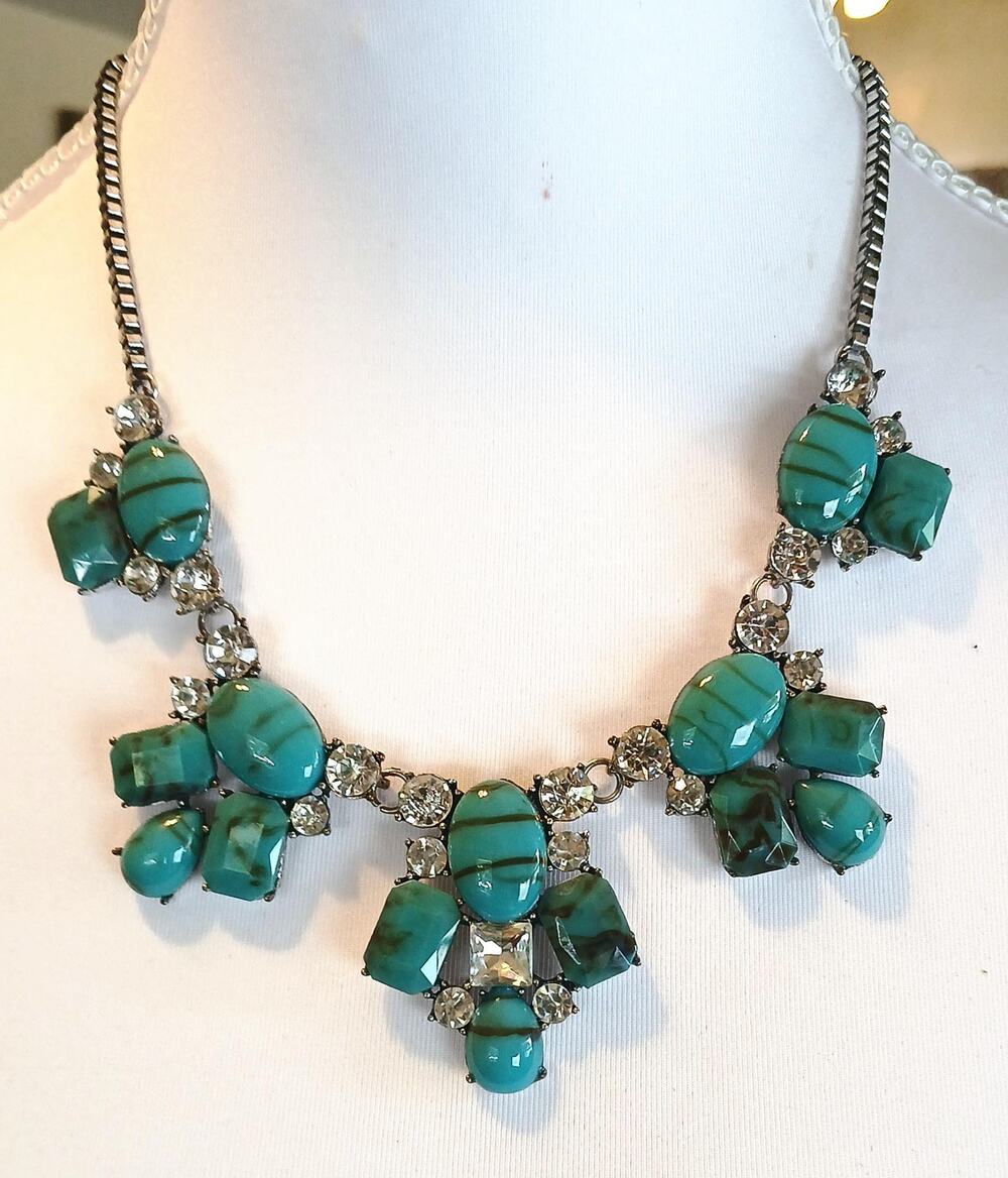 Silver Tone Turquoise-colored Rhinestone Statement Necklace
